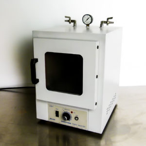 Baxter (Lab-Line) Model N7595-1 Bench-Top Vacuum Oven